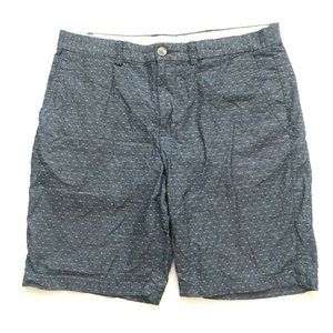 Old Navy Men's Shorts, Blue Size 34 Slim Casual Shorts Chambray w/ Print